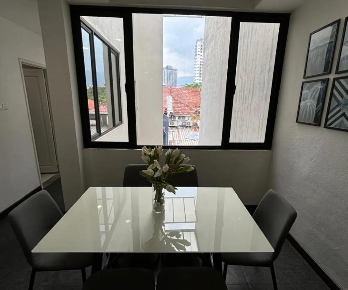 Spacious 4Br Family Suites In George Town
