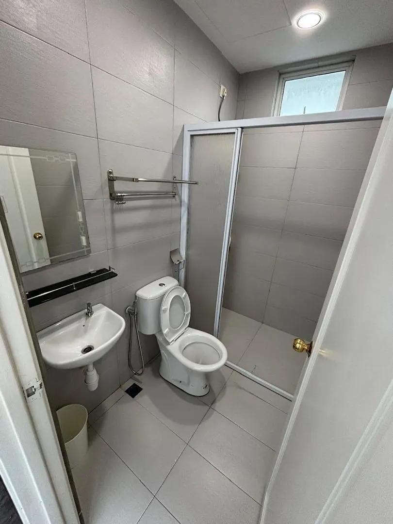 Spacious 4Br Family Suites In George Town
