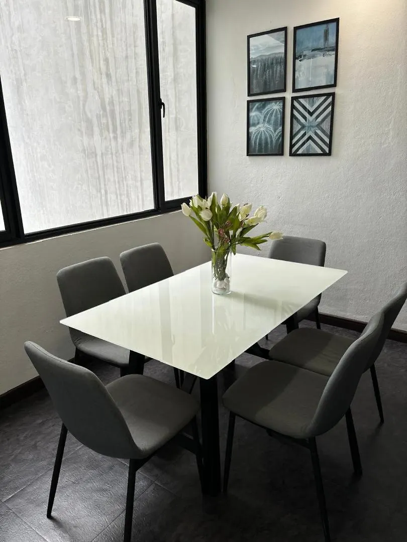 Spacious 4Br Family Suites In George Town Malaysia